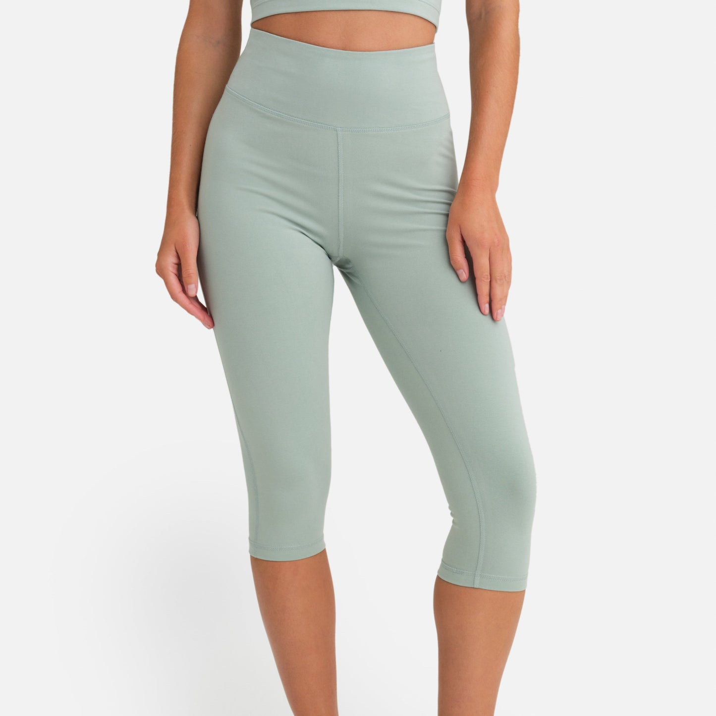 Organic Stretch Capri